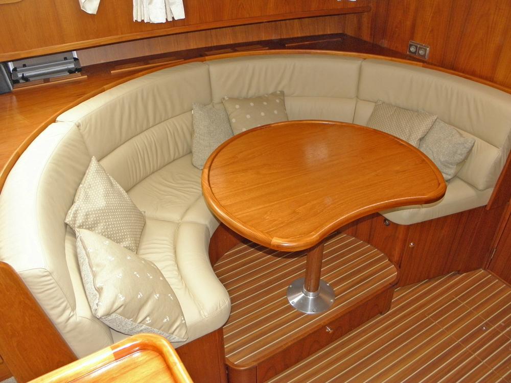 Fore ship, Accommodation